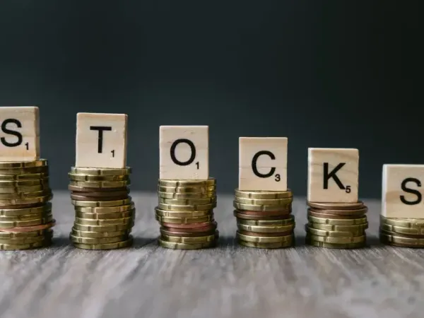 Understanding Alternative Investments in a Diversified Portfolio